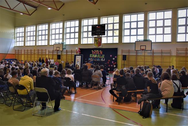 2022 11 edukacjaDN.JPG