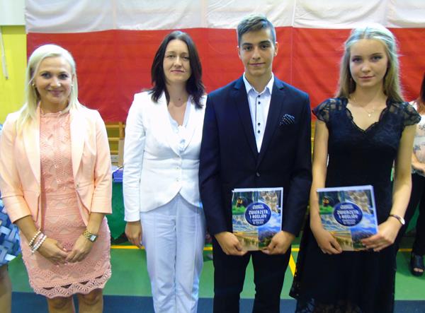 3klasisci34 2018.JPG