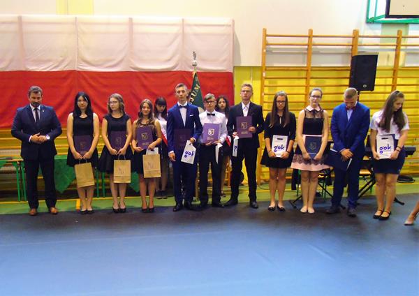 3klasisci39 2018.JPG