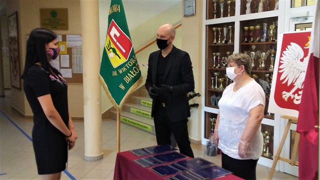 absolwenci2 2020.jpg