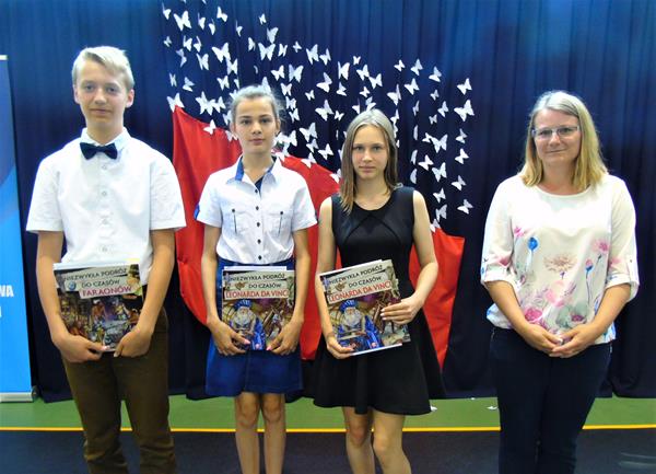 absolwenci39 2019.JPG