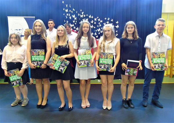 absolwenci42 2019.JPG