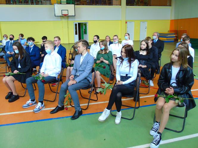 absolwenciSP2 2021.JPG