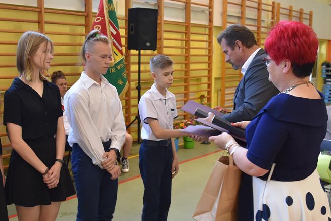 absolwenciroku2022 32.JPG