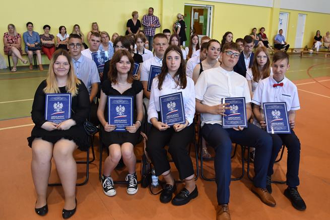 absolwenciroku2022 46.JPG