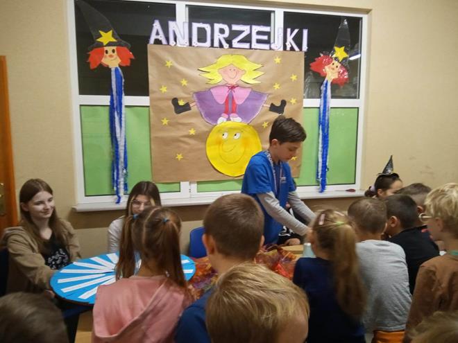 andrzejkowe wrozbySU 7 2022.JPG