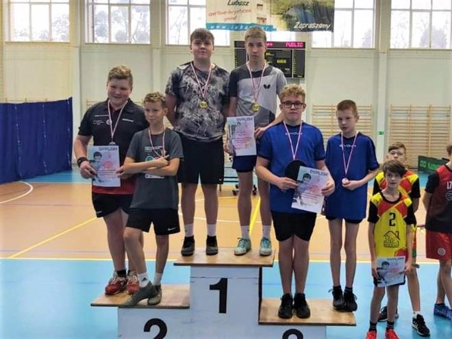 awans z rejonu tenis1 2022.jpg