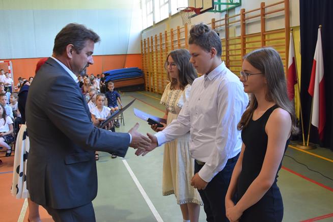 azakonczenie11 2022.JPG