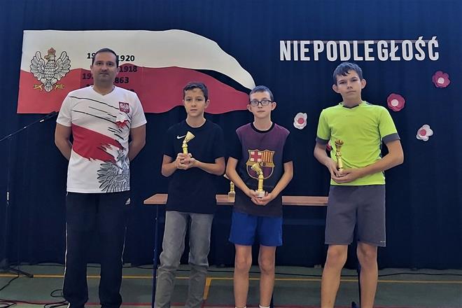 badmintona turniej niepodlegla7 2022.jpg