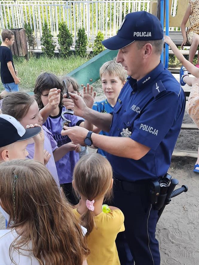 bezpieczni policjanci4 2023.jpg