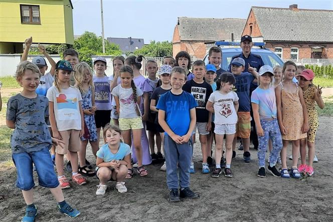 bezpieczni policjanci7 2023.jpg