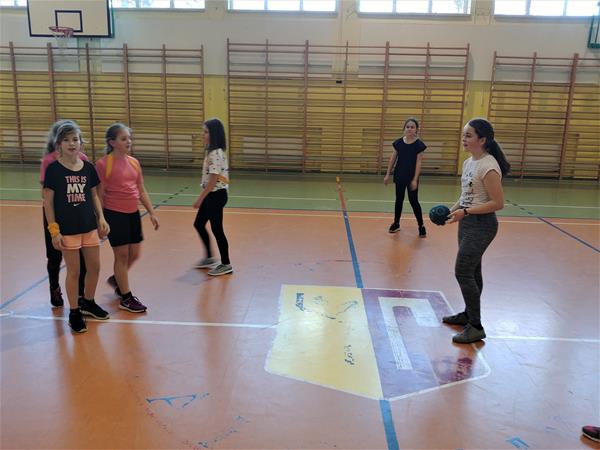 chodza na zajecia4 2019.jpg