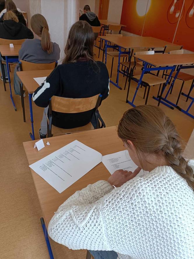 deutsch 2 2024EM.jpg