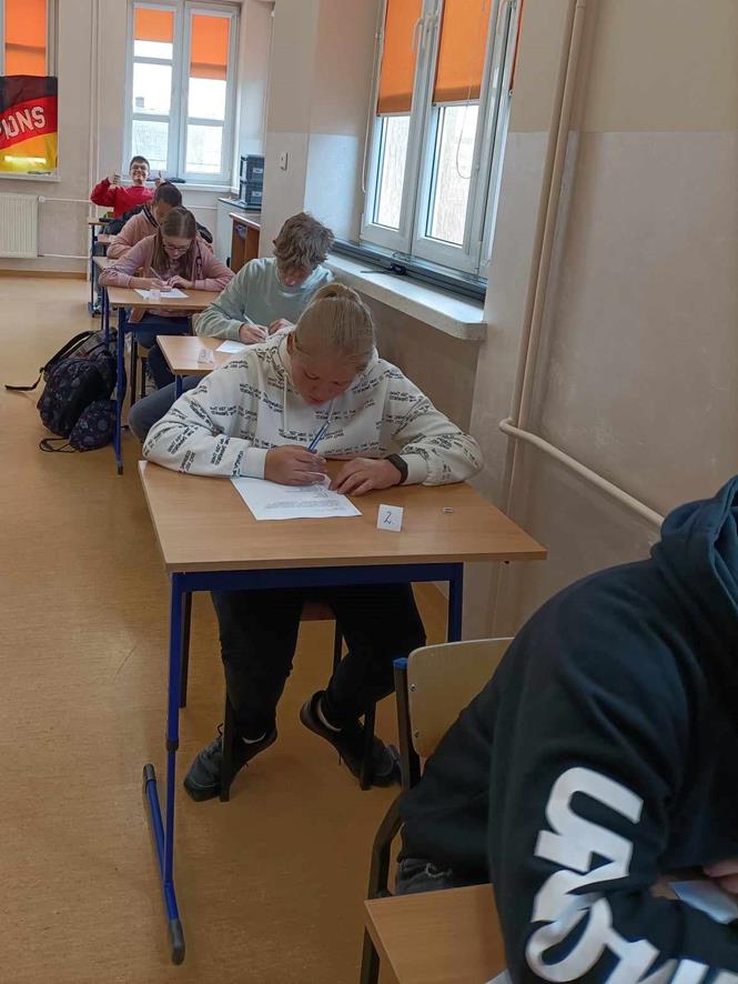 deutsch 4 2024EM.jpg