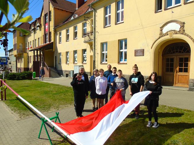 flagaszkolna5 2022.JPG