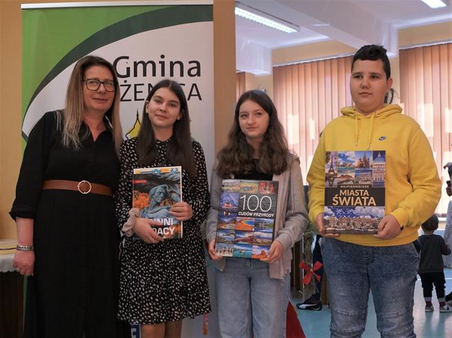 jaja strojne lobzenica1 2022.JPG