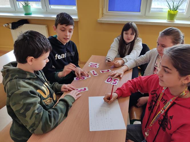 jezykowe ang 2023 12.jpg