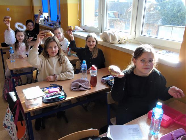 karnawal paczki15 2022.JPG