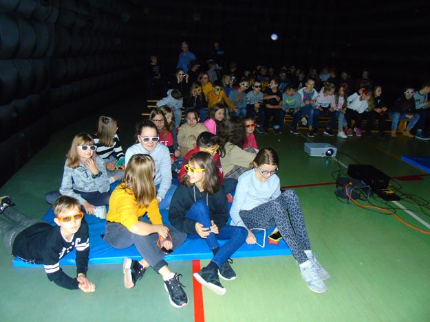 kino w szkole 2019 4.JPG