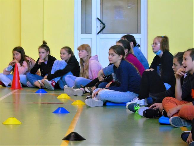 kurtyna spektakl10 2021.JPG