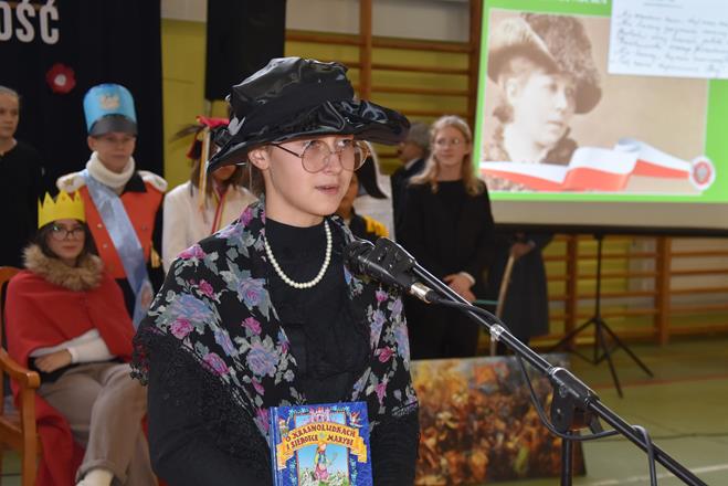 listopadA 16 2022.JPG