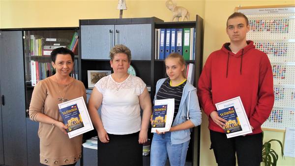 niemiecki konkurs kartka zyczenia2019.jpg