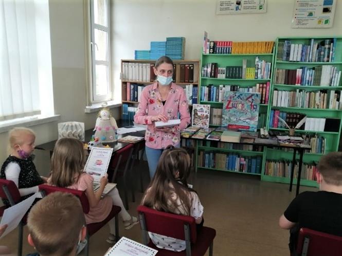 pasowanieczytelnika1 2021.jpg