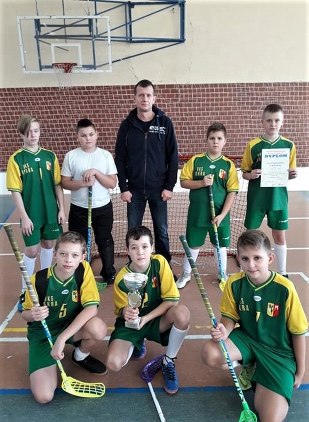 piosik unihokej4 2019.jpg