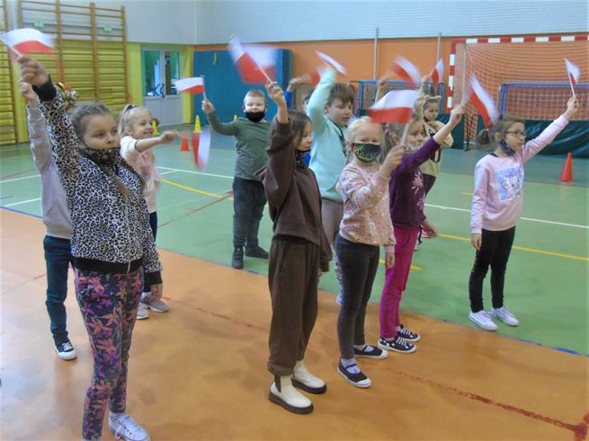 polska flaga narodowa11 2021.JPG