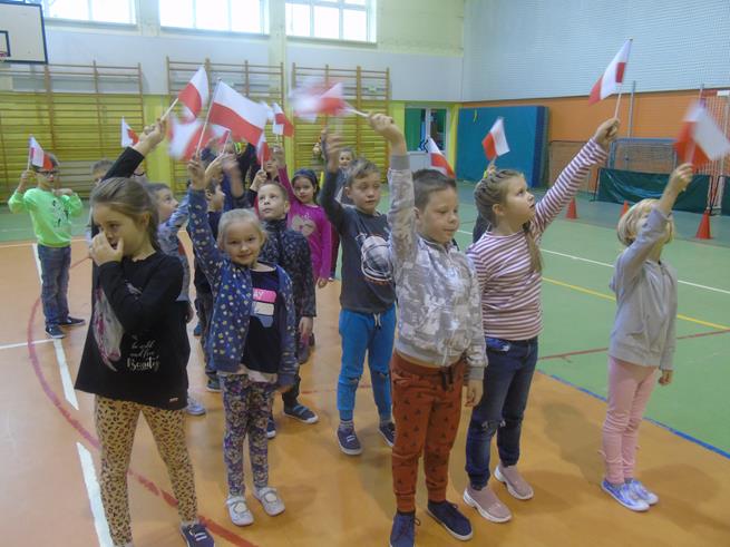 polska flaga narodowa2 2021.JPG