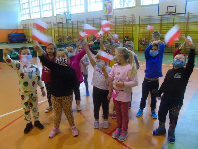 polska flaga narodowa5 2021.JPG