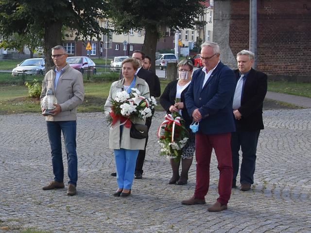 pomnik 2 09 2020.JPG