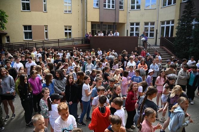 reklama DB 2023 14.JPG