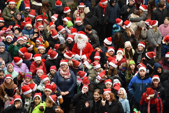 santusmik15 2024.JPG