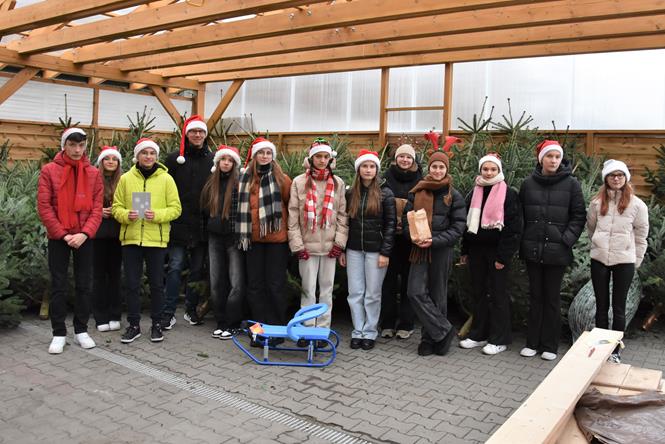 santusmik29 2024.JPG