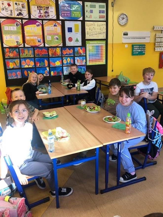 sniadanie6 2022 moc.jpg