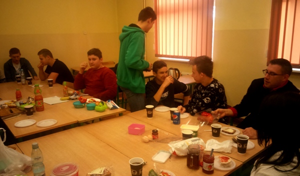 sniadanie 5 2017.JPG