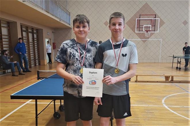 tenis powiat mistrzowie1 2022.jpg