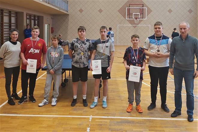 tenis powiat mistrzowie3 2022.jpg