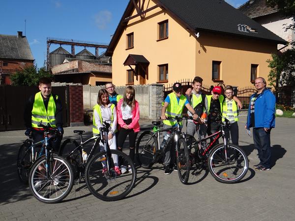 wycieczka sluza1 2019.JPG