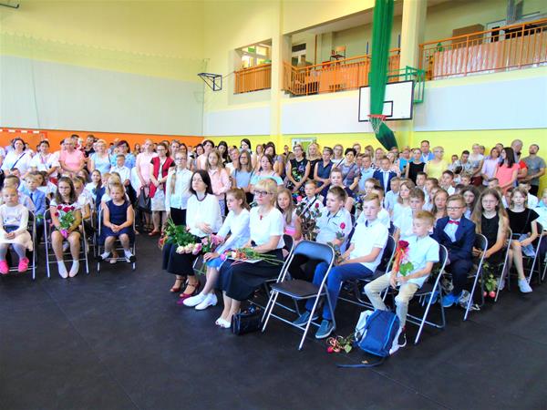 zakonczenie3 2019.JPG