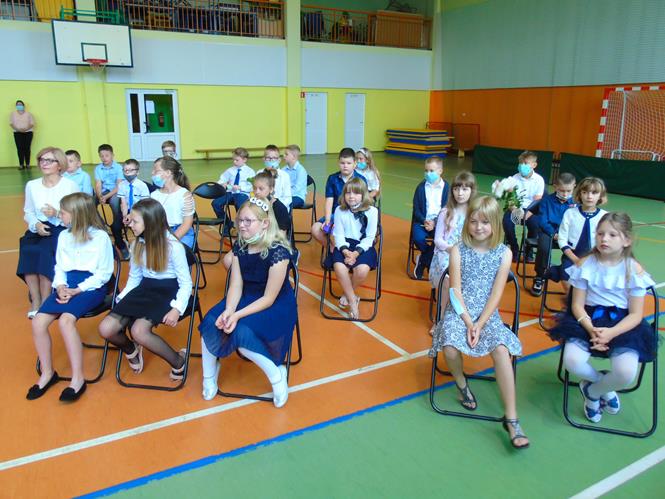 zakonczenie rokuSP17 2021.JPG