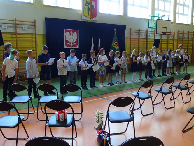 zakonczenie rokuSP22 2021.JPG