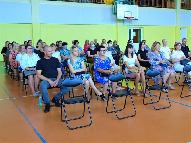 zakonczenie rokuSP32 2021.JPG