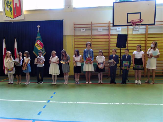 zakonczenie rokuSP44 2021.JPG