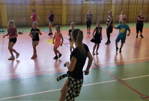zumba charytatywna2 2019.jpg